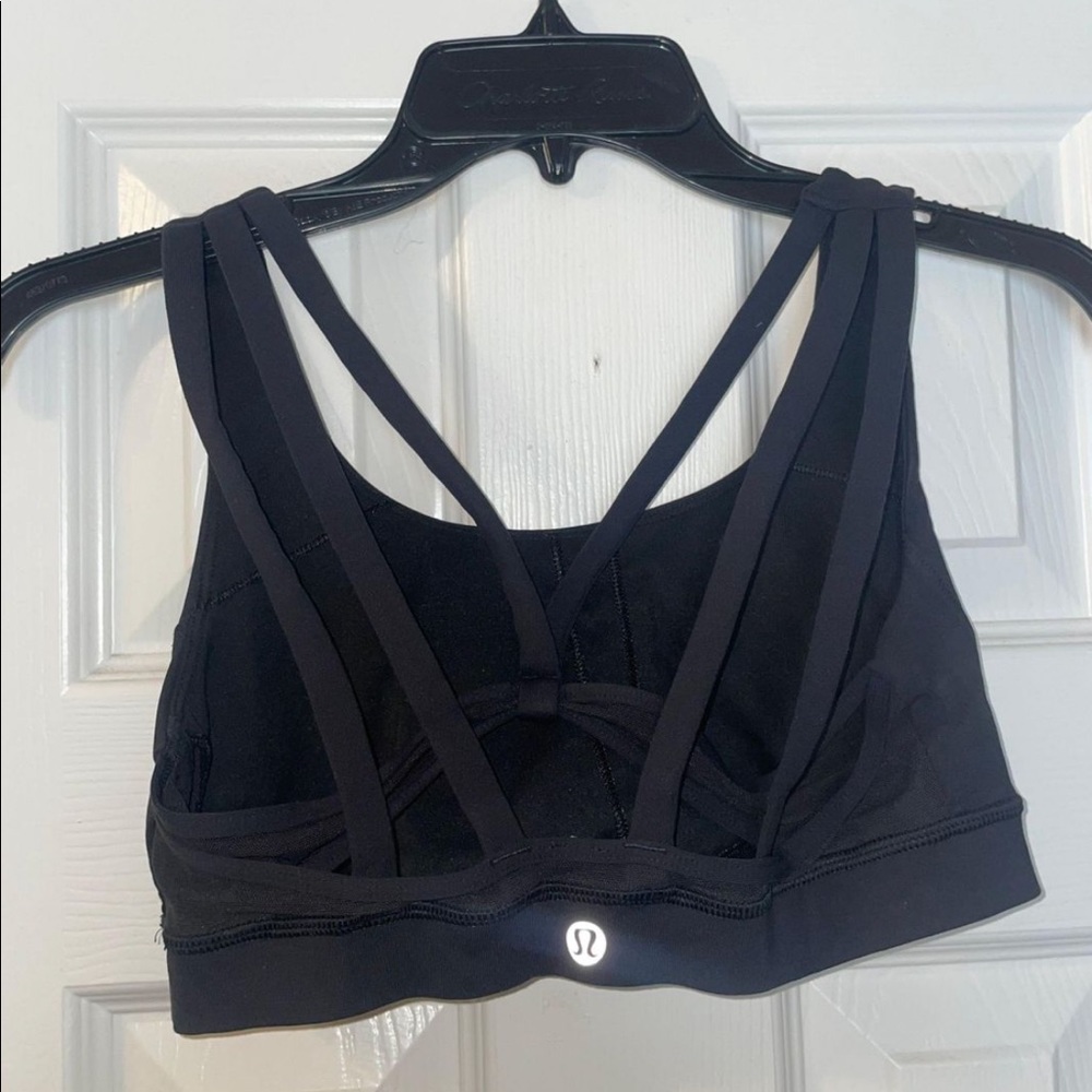 Black lululemon sports bra - Picture 2 of 3